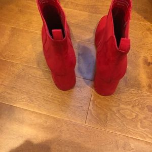 H&M Shoes - Ankle Boots with Side Panels H&M Shoes - Ankle Boots with Side Panels
